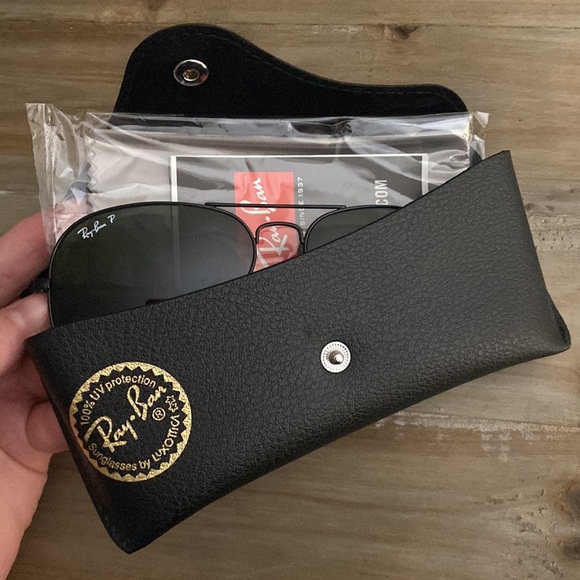 Ray-Ban Other - Ray Ban 3025 Polarized Large Metal Aviator Sunglasses - Black